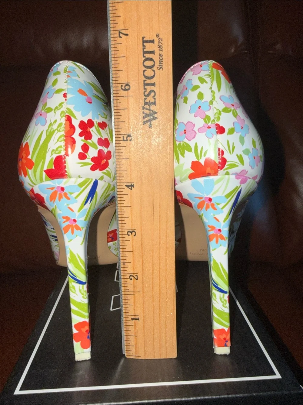Nine West White Floral Pointed-Toe Pumps with Pink Lining